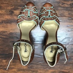 Paco Gil Tan and Turquoise Leather Heels Sz 8